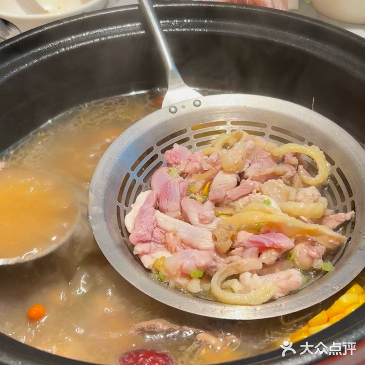 传下去!龙岗终于也有好吃的脆皮鸡煲了