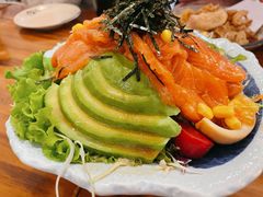 三文鱼牛油果沙拉-百步拉面