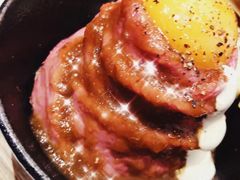 生鸡蛋牛肉丼-Red Rock(原宿店)