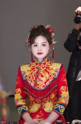 -LOVINA洛维娜婚纱礼服
