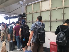 -星巴克(上海虹桥站2A检票口)