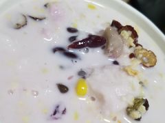 -津椰本·海南正宗椰奶清补凉(店一店)
