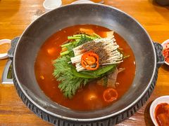 -喇喇排骨火锅·传统韩式脊骨汤(望京西园总店)