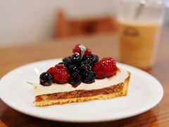 莓果塔-black rainbow coffee