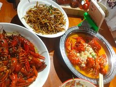 -琥珀老六龙虾(四里河店)