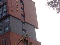 校门-华东师范大学第二附属中学(张江校区)