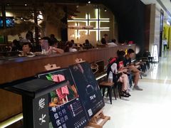 等位区-黑牛の店·和牛烧肉(合生汇店)