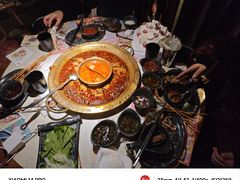 -新哥老官·畅吃123·美蛙世界(苏宁广场店)