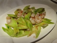 西芹炒虾仁澳带-苔圣园酒家(尊木汇国际艺术广场店)