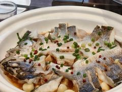 百秒焗鲈鱼-单家老院·院子里的青岛菜(沙子口店)