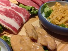 -明洞阿姨·韩式酱蟹烤肉·创意料理(三元桥店)