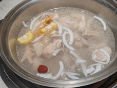 -喃喃椰·糟粕醋椰子鸡火锅(七堡花园店)