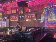 -喜鹊音乐酒馆(西街店)
