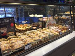 -巴黎贝甜(大宁国际商业广场店)