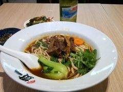 金牌牛肉面-贯一台湾牛肉面(八一七中路店)