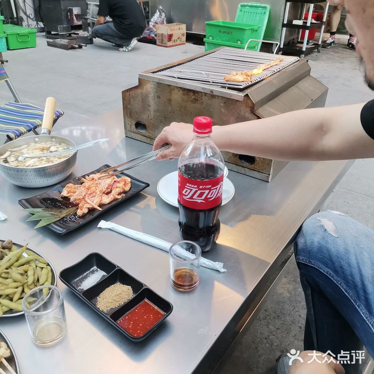 天津妹子天津胃，欢迎来到小马扎！