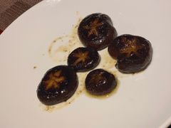 煎香菇-襄阳富力皇冠假日酒店-大吉融合餐厅