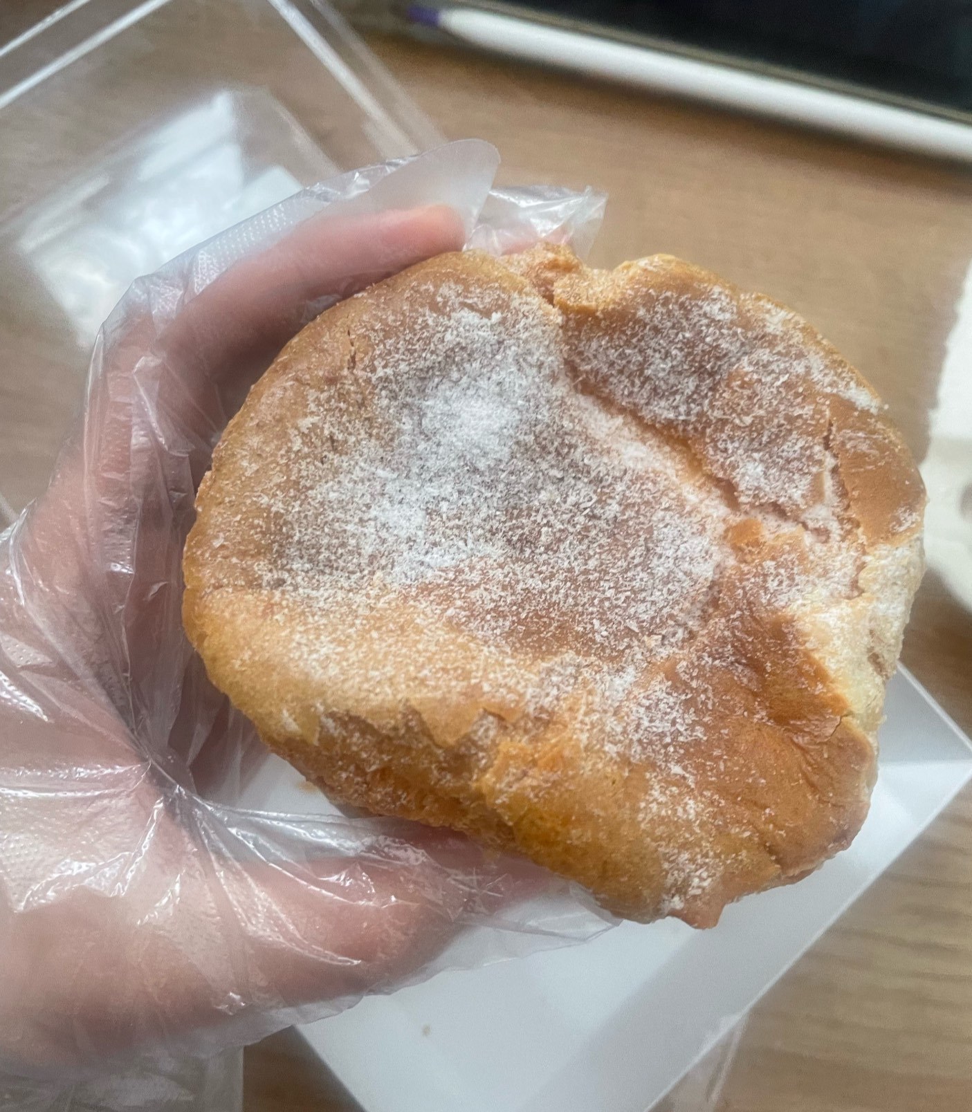 老天奶‼️奶油多到爆炸[吐]多乐之日超大泡芙试吃