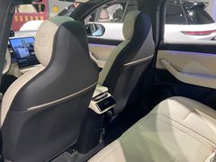 -蔚来中心(北京中关村店)