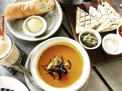 -ROAST coffee & eatery