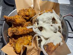 炸鸡一半一半-富乐满韩国正宗炸鸡韩国料理(虹泉路店)