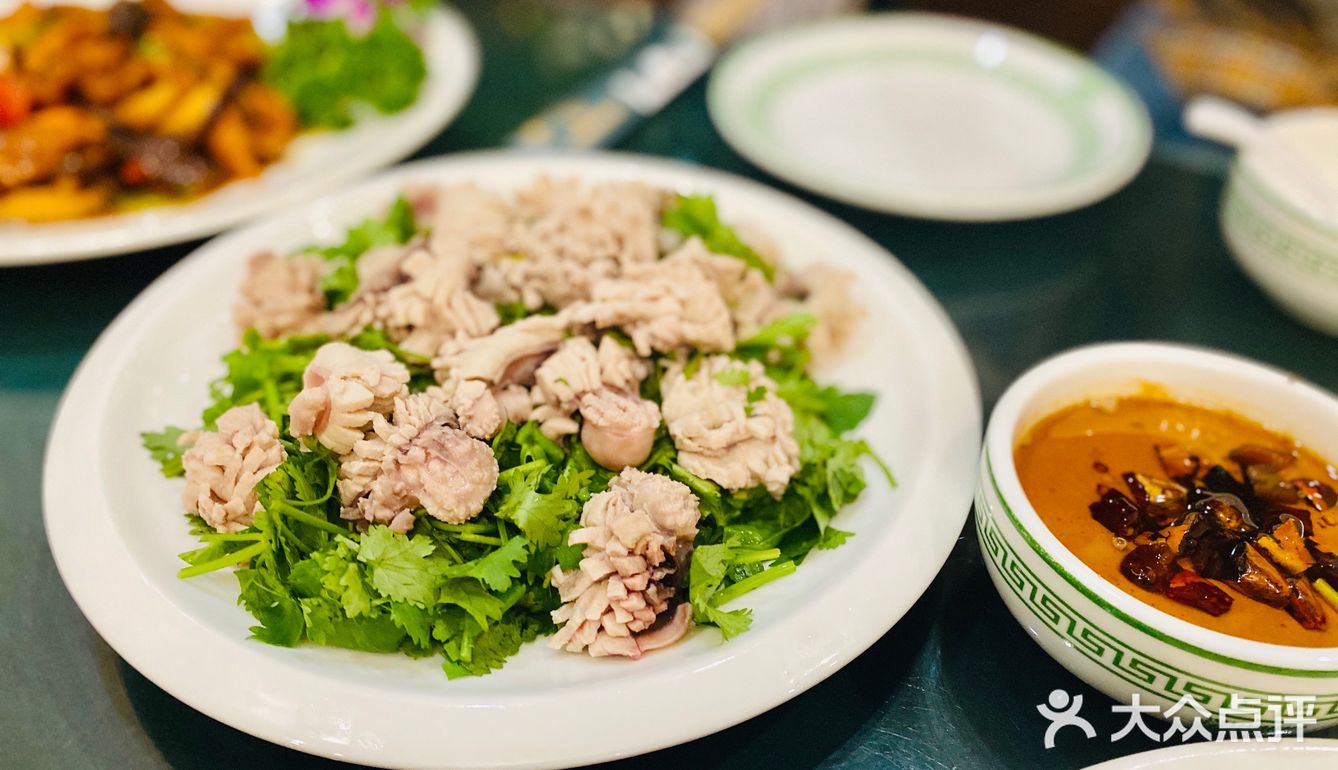 这家的温拌羊肾也太绝了吧~真是太好吃了!