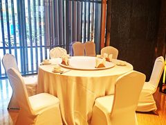 -鱼鲜饭香·招牌汽锅剁椒鱼头王