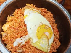 辣白菜五花肉拌饭-原始泥炉烤肉(总店)