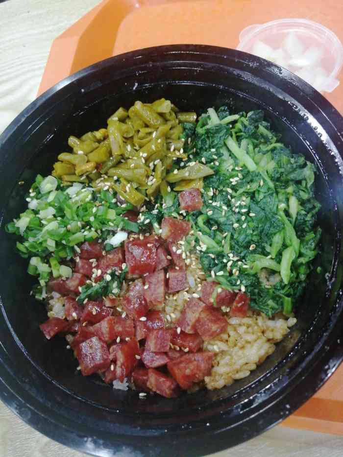 吉木野黑金牛油拌饭(石路步行街店)-"又一个值班的傍晚94 点了一份