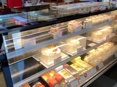 -红宝石·鲜奶小方·海派西点房(丰庄店)