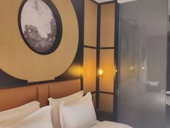 -万泊酒店(长沙五一广场国金中心店)
