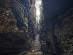 -梭布垭石林景区