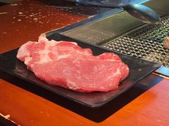 梅花肉-肉甲韩国木炭烤肉(新壹街1店)
