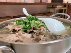 -犇逸·乐山跷脚牛肉·四川现炒(览海店)