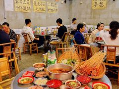 -咏勝锑锅麻辣烫(净居寺路总店)