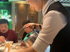 -海底捞火锅鲜切牛肉主题店(长寿路店)