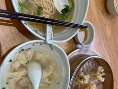 青菜肉丝面-顾一碗馄饨·烧麦(儿童医学中心店)