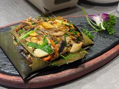 腊肉爆炒野生菌-桥边小楼·手工云南菜·古城观景小楼