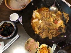 -富正毅三下锅·湘西韵味(天门山索道店)