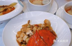 Steamed Crab with Rice Noodles