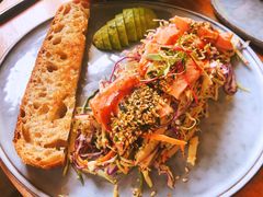 烤三文鱼沙拉-O'mills Sourdough Bakery&Bistro(永嘉路店)