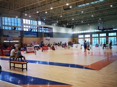 -莱茵体育生活馆