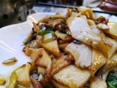-蔼若春.传承三十年云南菜(金碧公园店)