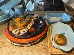 -蜜桃餐厅·伴山(湖滨商业街店)