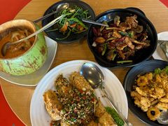 -大树下海鲜饭店