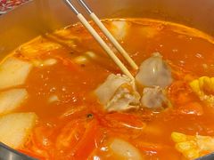 -尚尚仙·酸汤猪手·猪肚鸡火锅(华联万柳购物中心店)