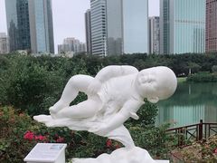 -万绿园