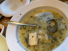 -严记小天府酸菜鱼(西四路店)