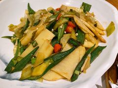 双冬秋葵-乐享食光·浙菜风味餐厅(江虹路滨江体育馆店)