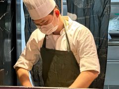 -雍容荟帝王蟹活龙虾展台自助(IFS黑金店)